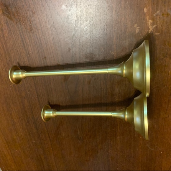 …Set of 2 gold metal Candle holders - Picture 14 of 14
